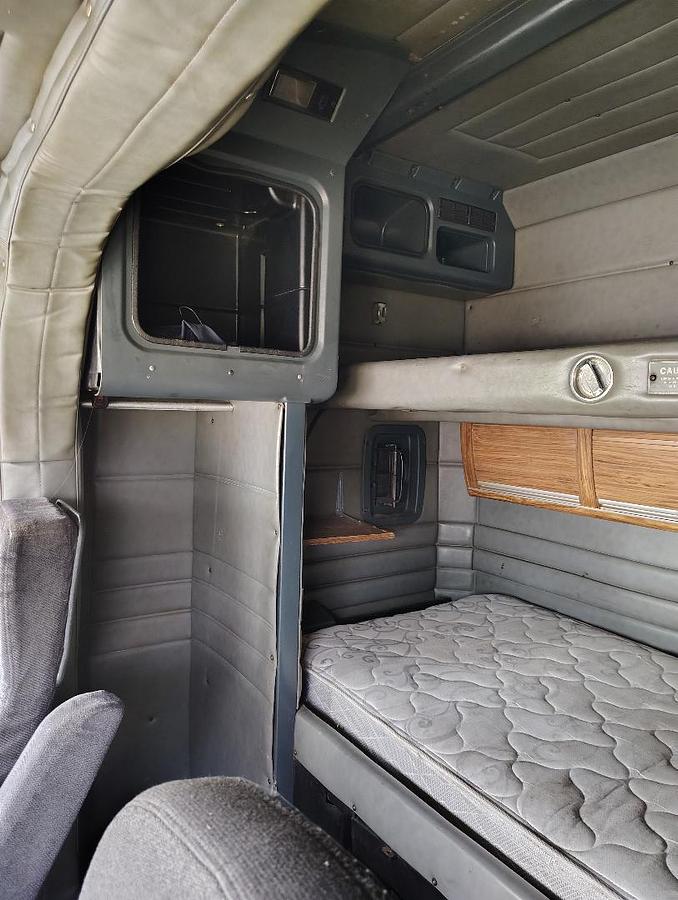 Used 1997 PETERBILT 379