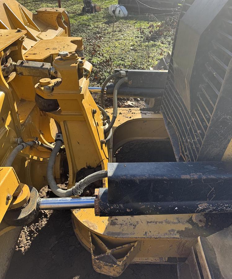 Used 2019 CATERPILLAR D6K2 XL