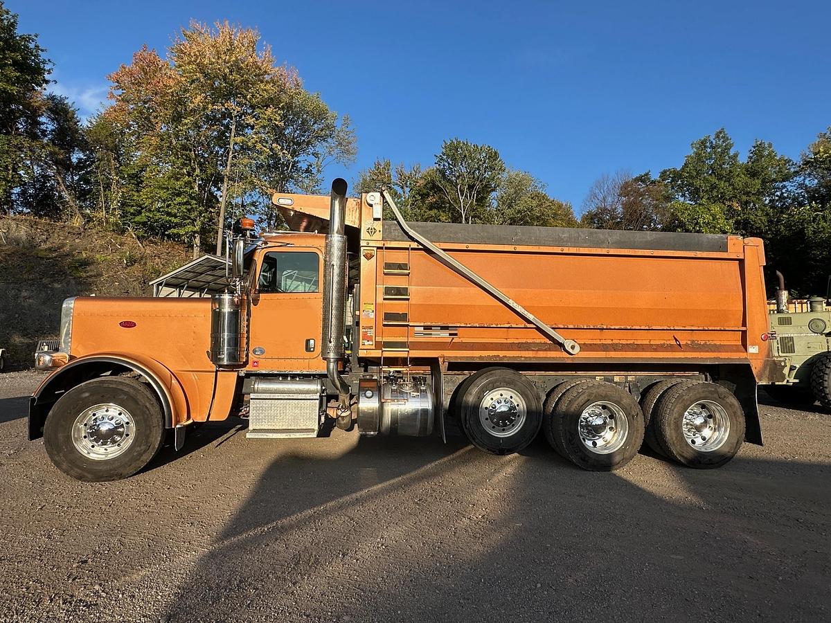 Used 2019 PETERBILT 389L