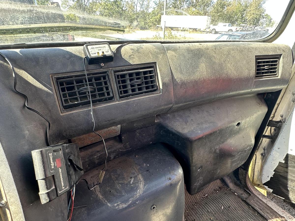 Used 1993 FORD L9000