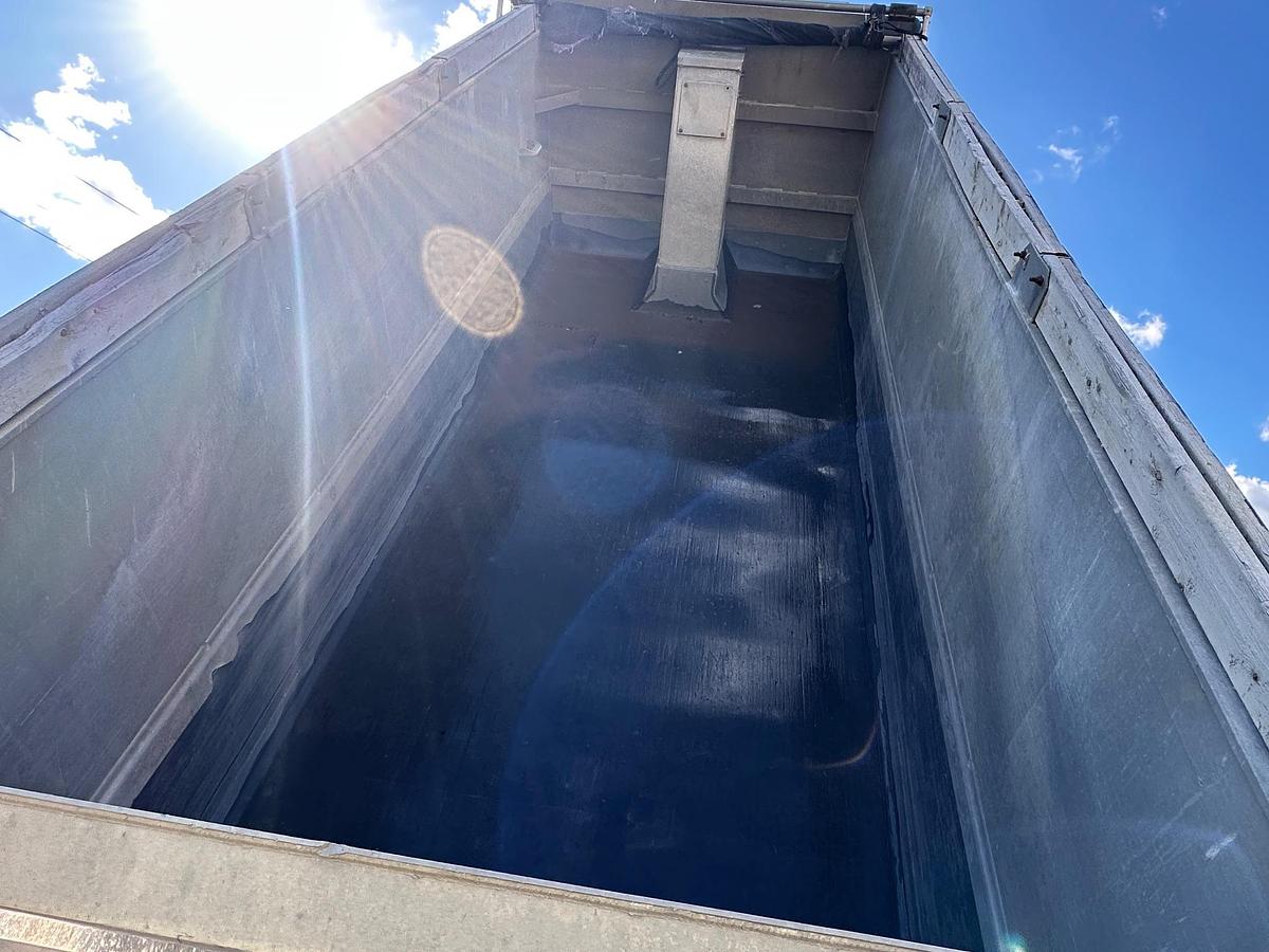 Used 2016 PETERBILT 365