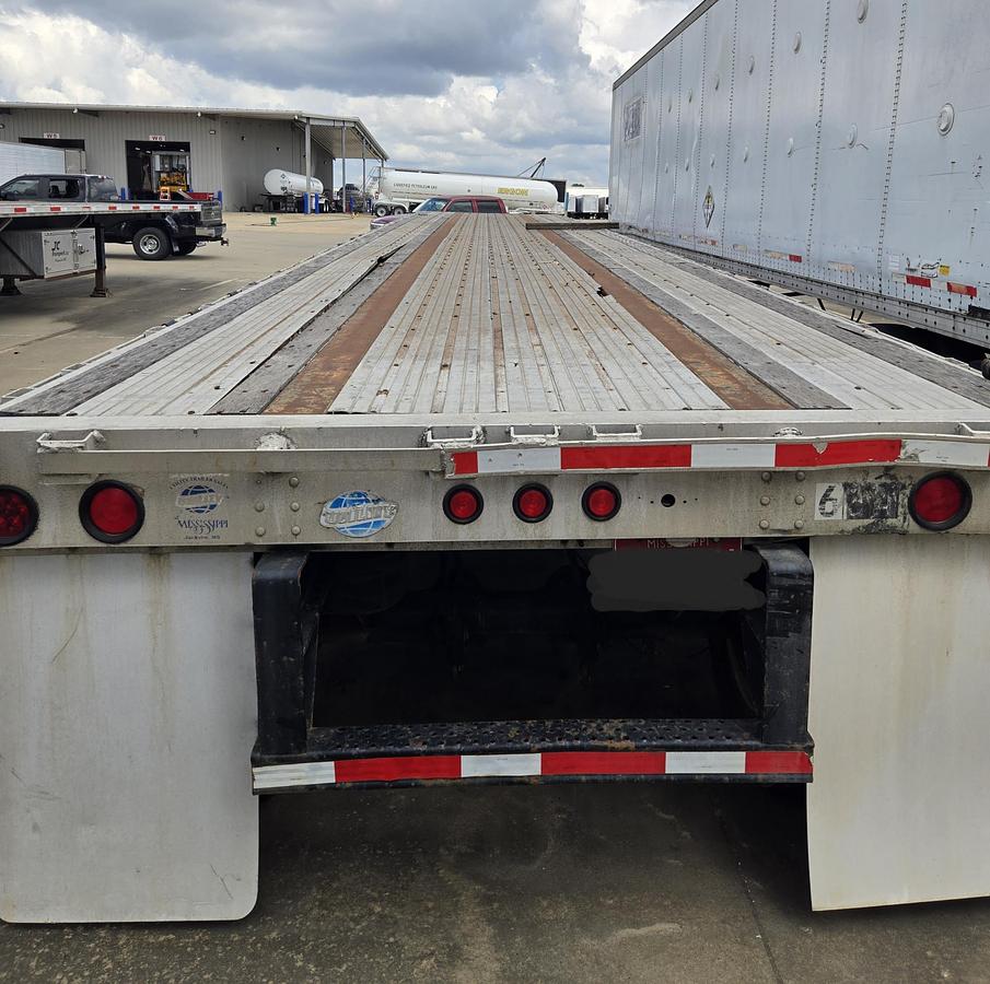 Used 2000 UTILITY 48 x 102