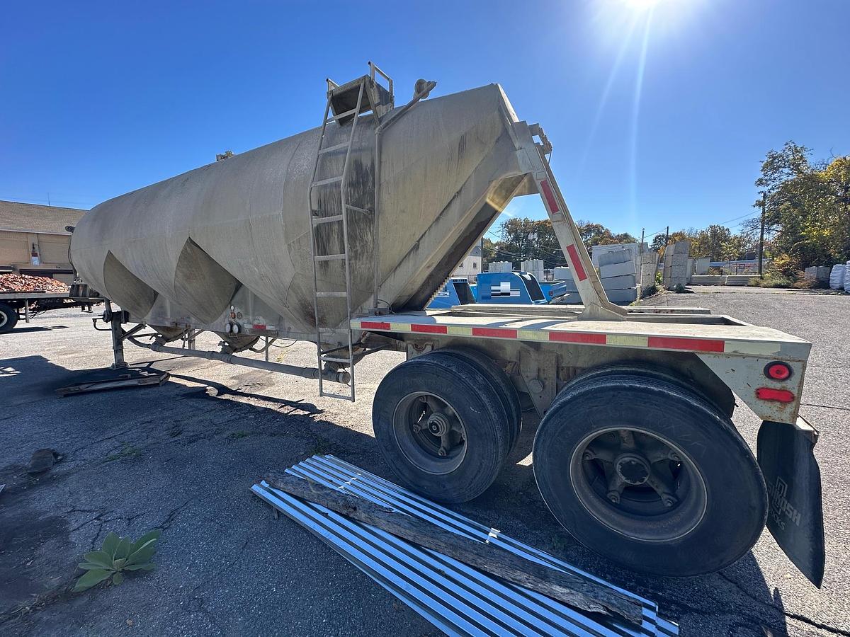 Used 1969 FRUEHAUF Bulk Tanker