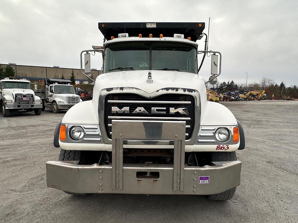 Used 2007 MACK CV713