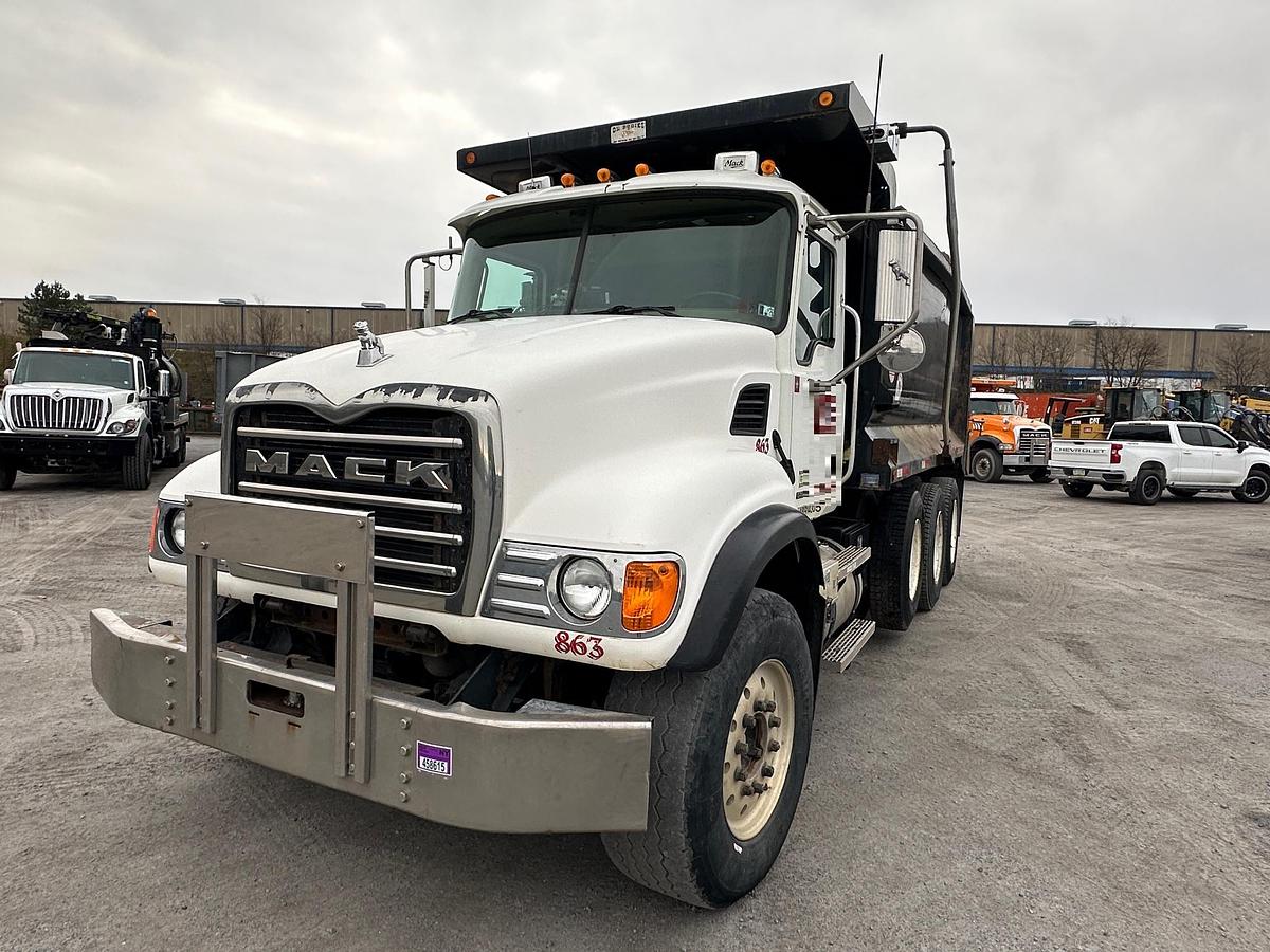 Used 2007 MACK CV713