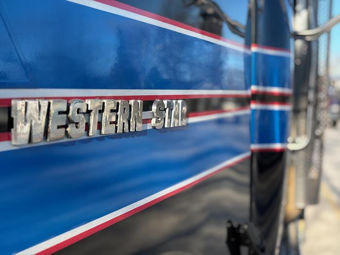 Used 2008 WESTERN STAR 4900