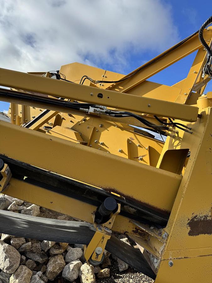 Used 2023 SCREEN MACHINE 4043 TR