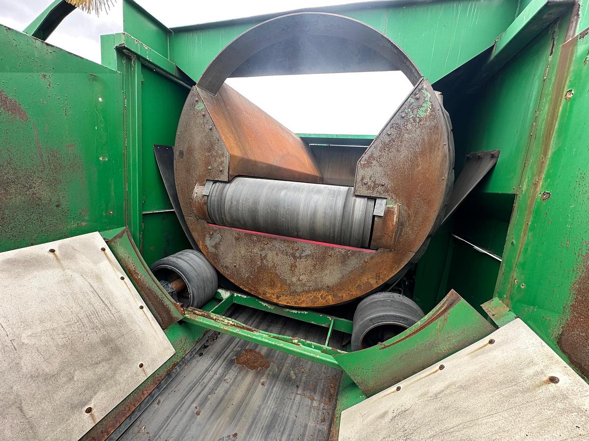 Used 2019 MCCLOSKEY 733RE