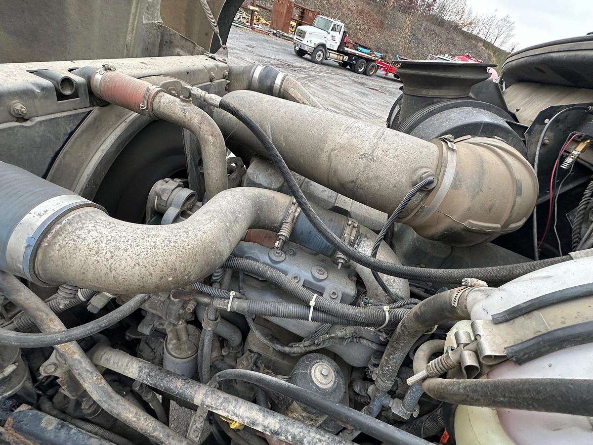 Used 2007 MACK CV713