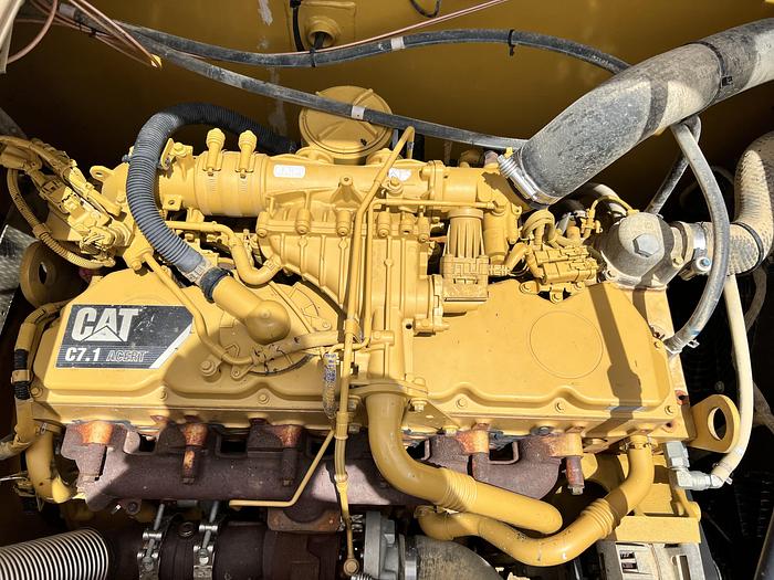 Used 2018 CATERPILLAR 323