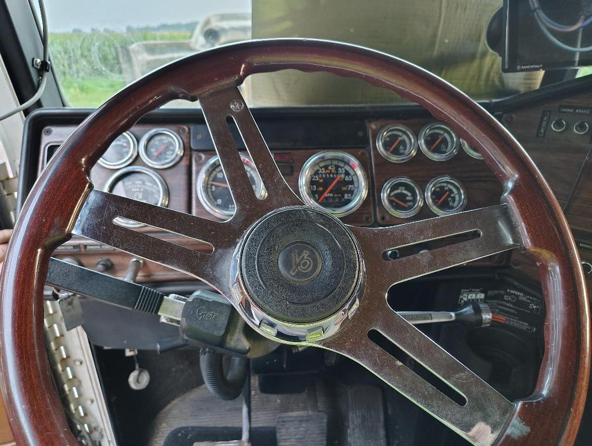 Used 1999 FREIGHTLINER 5-Axle