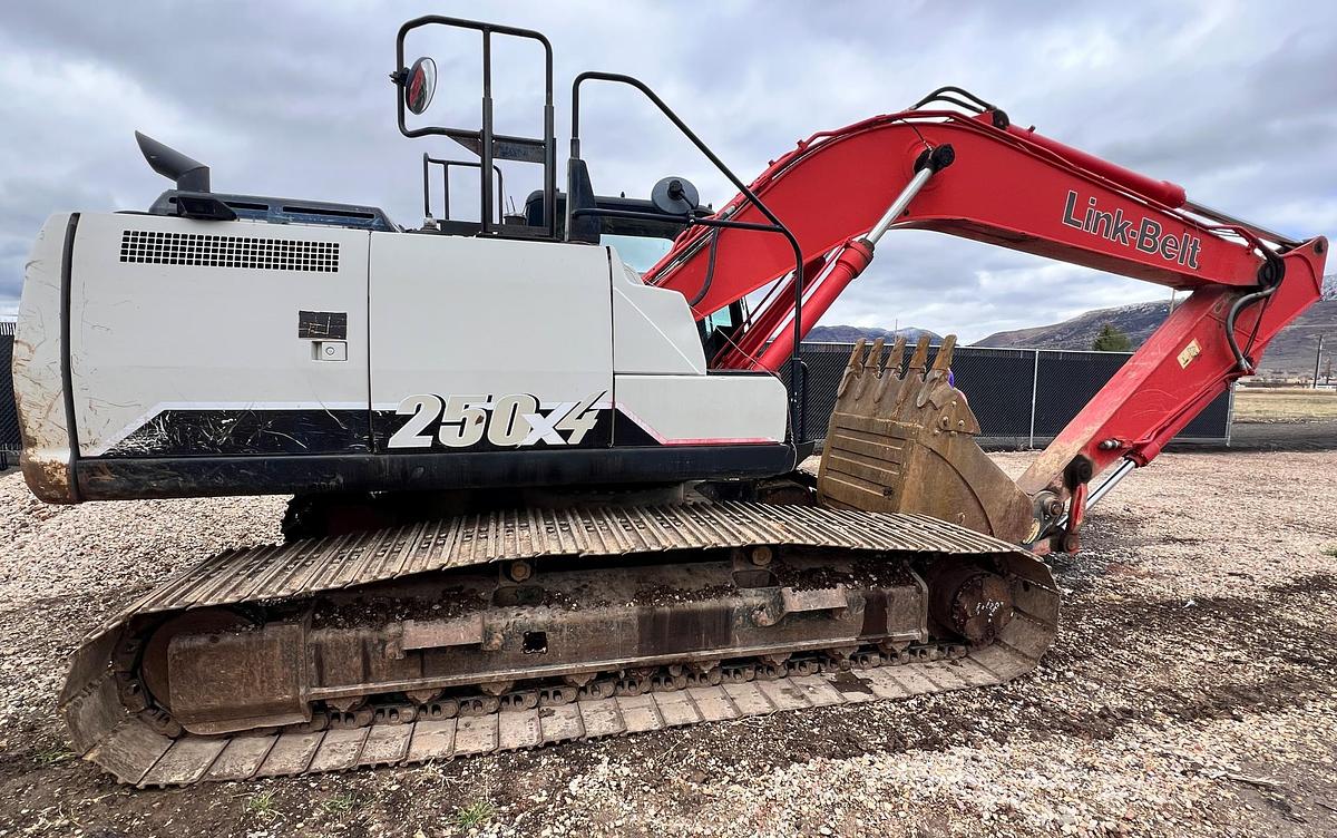 Used 2022 LINK-BELT LBX250x4