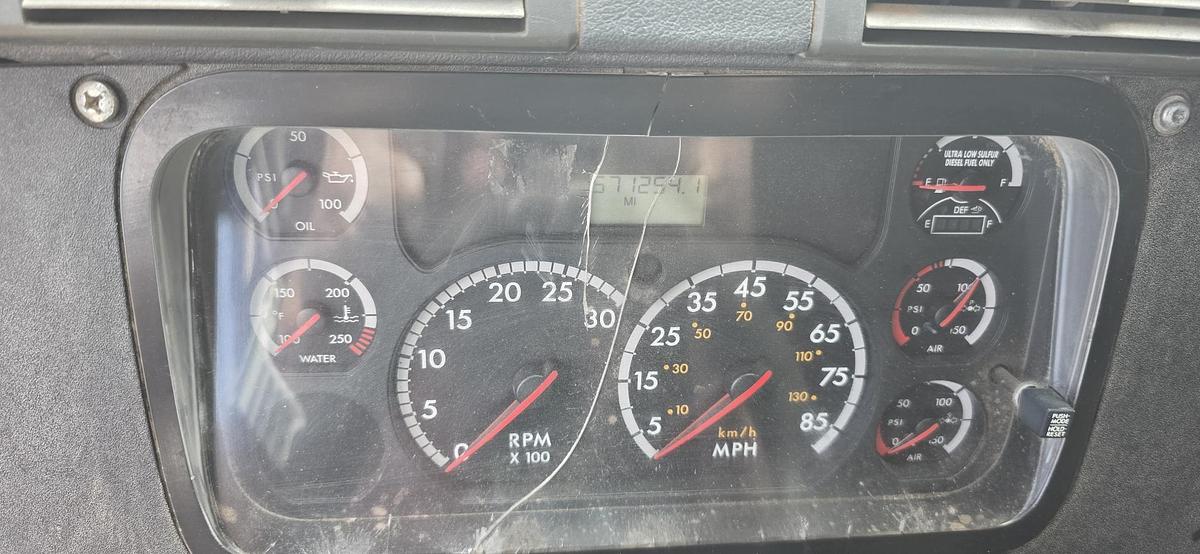 Used 2012 FREIGHTLINER Cascadia