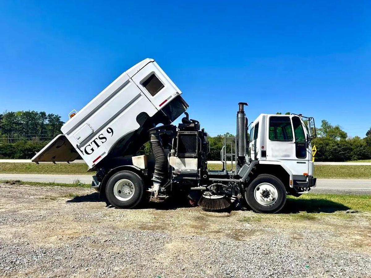 Used 2007 STERLING SC8000