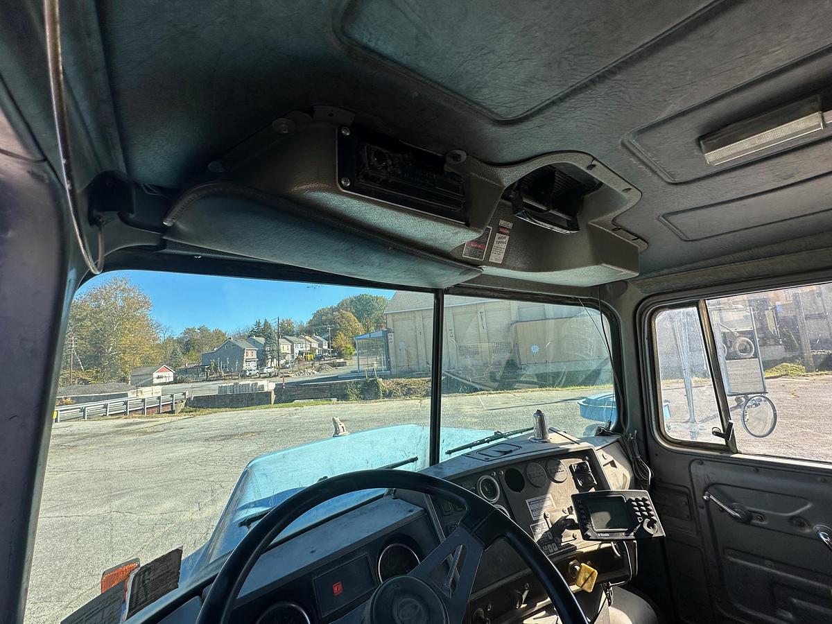 Used 2003 MACK DM690S