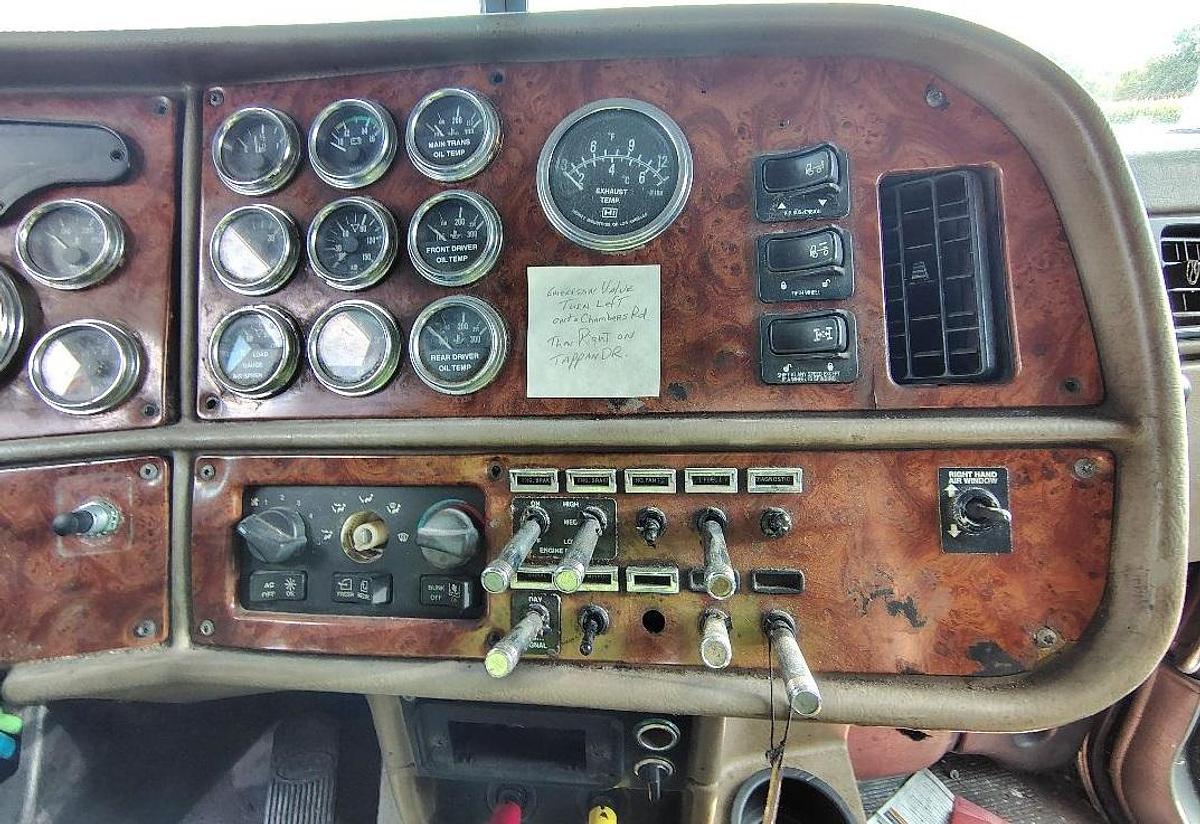 Used 2002 PETERBILT 379