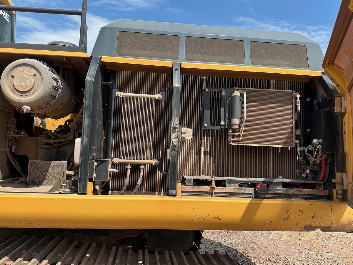 Used 2018 DEERE 380G LC