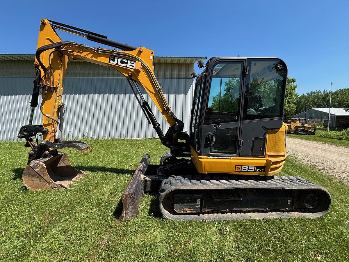 Used 2014 JCB 85Z-1