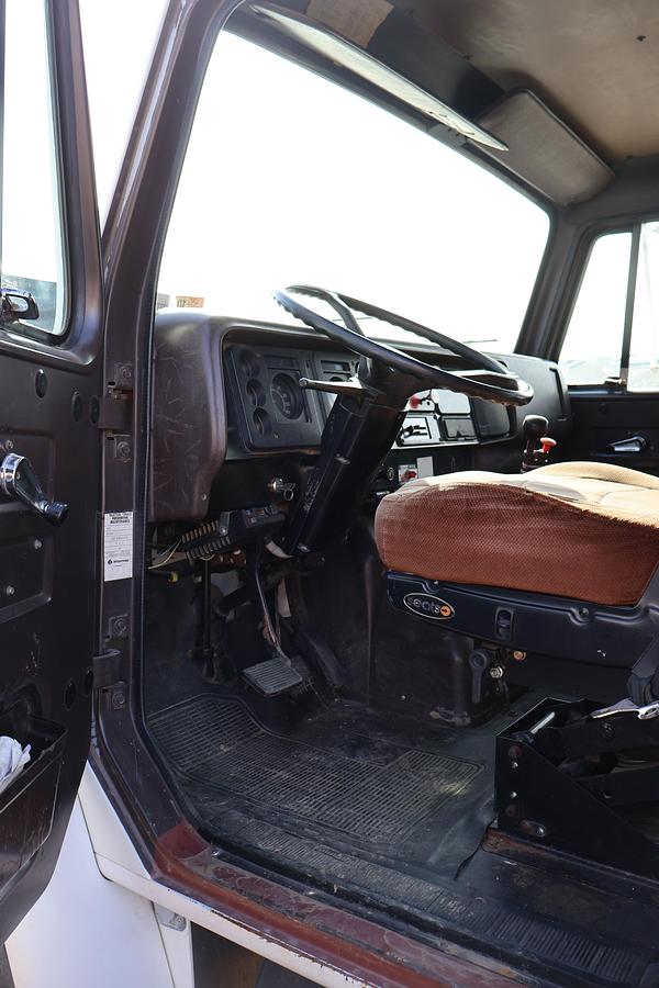 Used 1988 INTERNATIONAL 1954