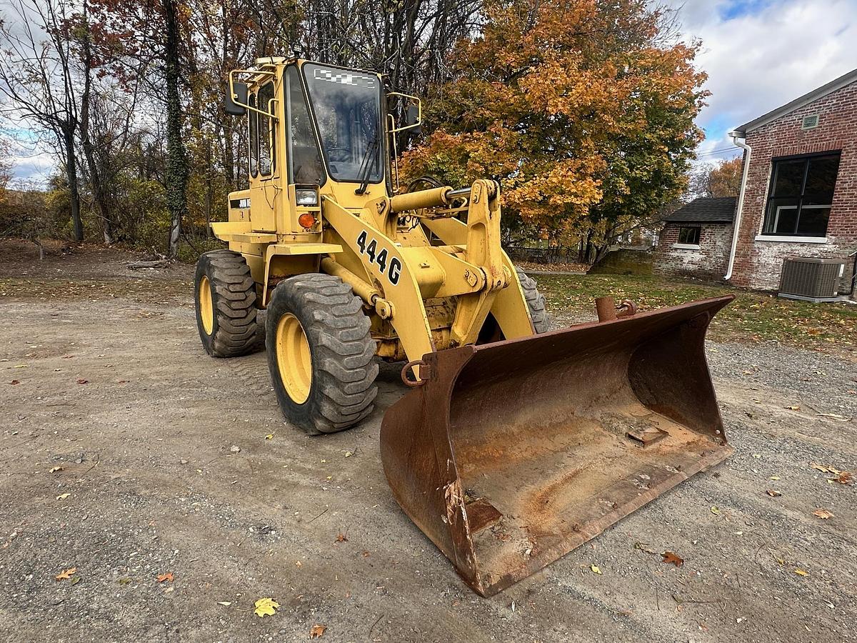 Used 1996 DEERE 444G