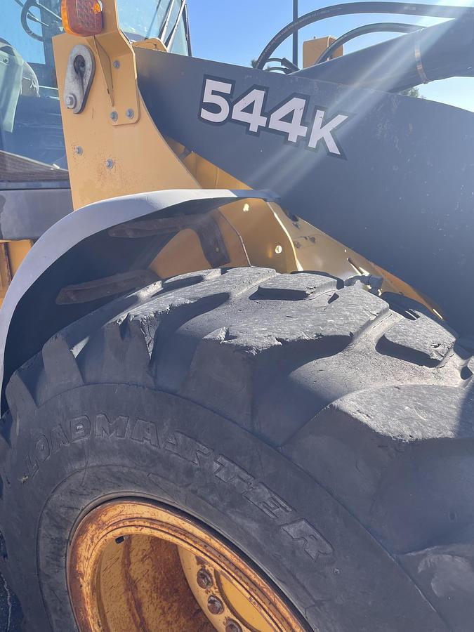 Used 2011 DEERE 544K