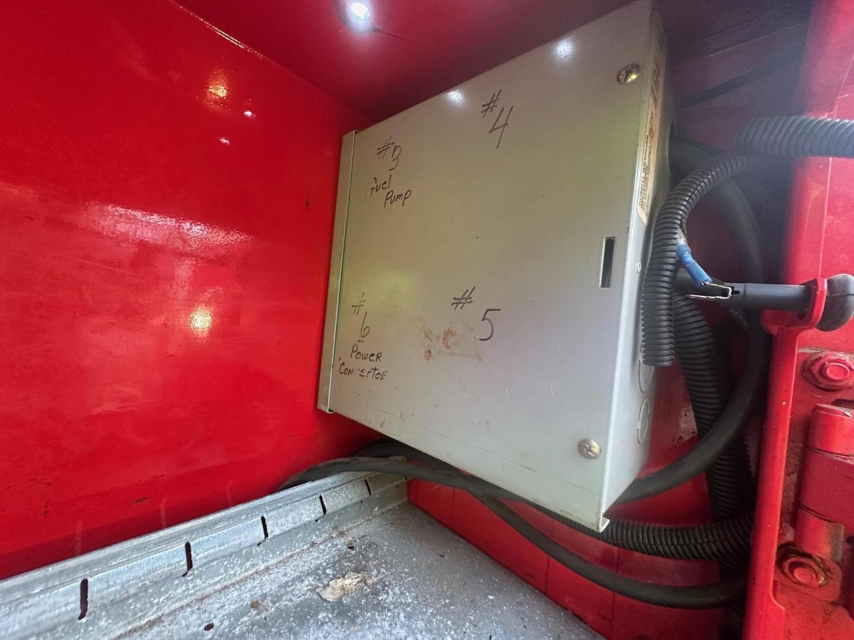 Used 2017 FORD F350 XL Service Truck