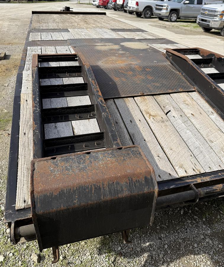 Used 2019 TRAIL KING 32' x 102