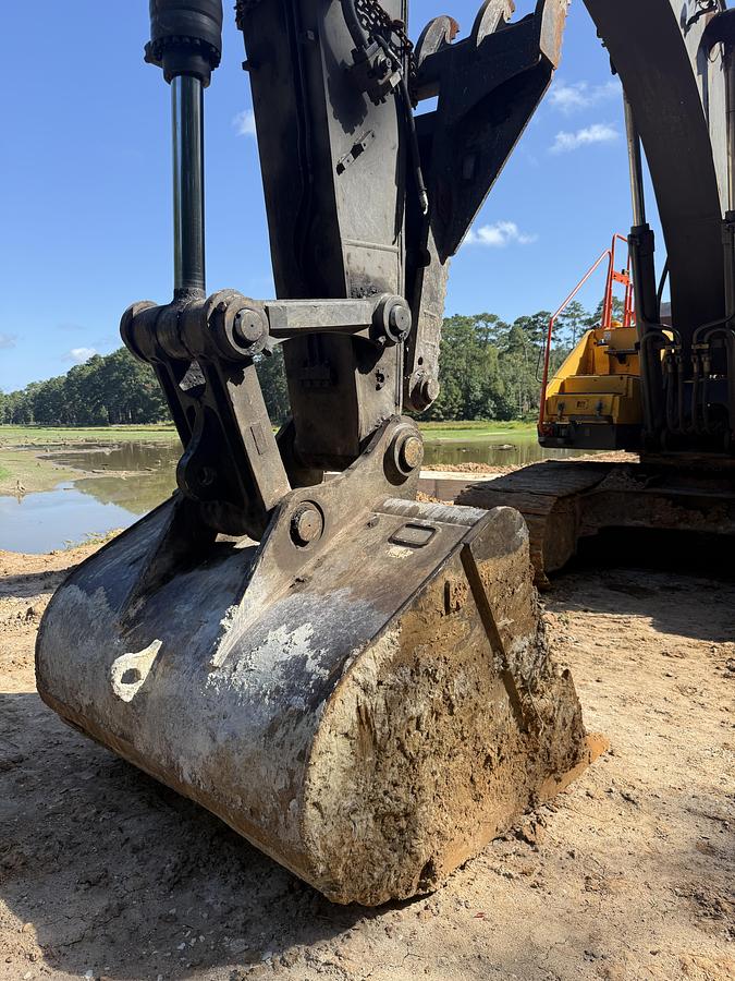 Used 2019 VOLVO EC350EL