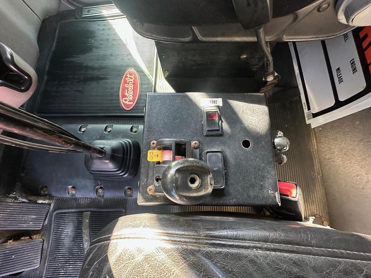 Used 2016 PETERBILT 365