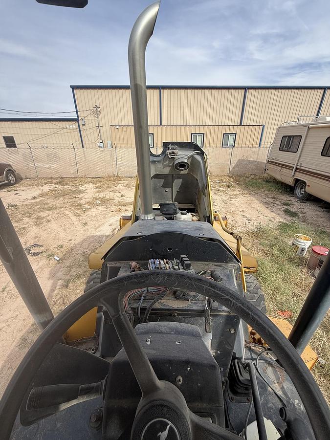 Used 2003 JOHN DEERE 310G