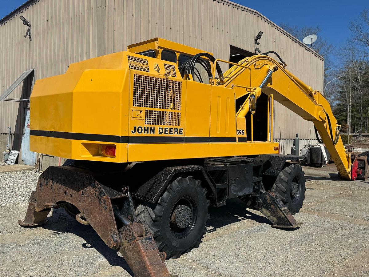 Used 1987 DEERE 595