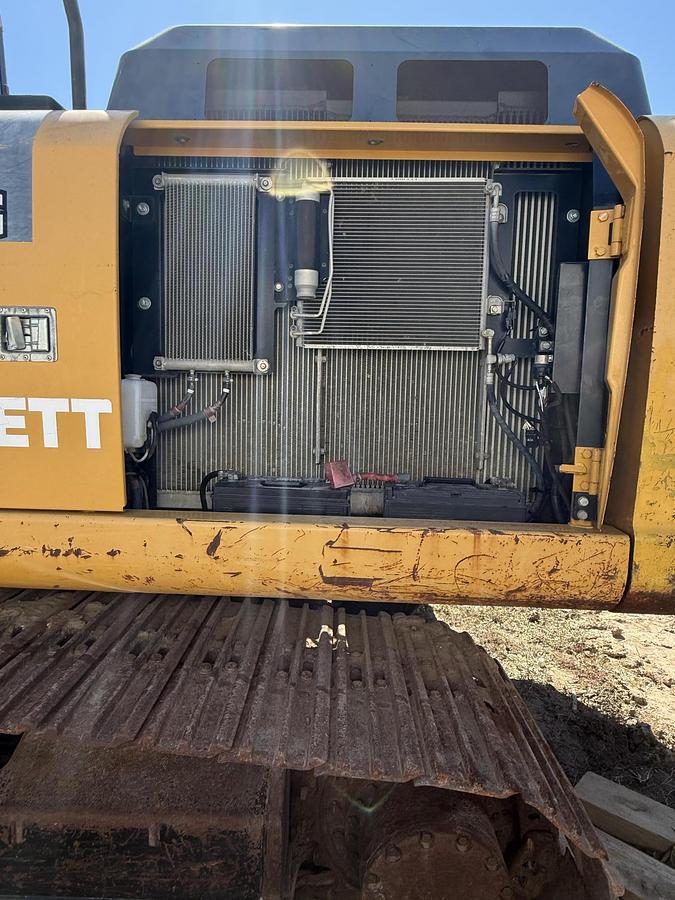 Used 2017 DEERE 210G LC