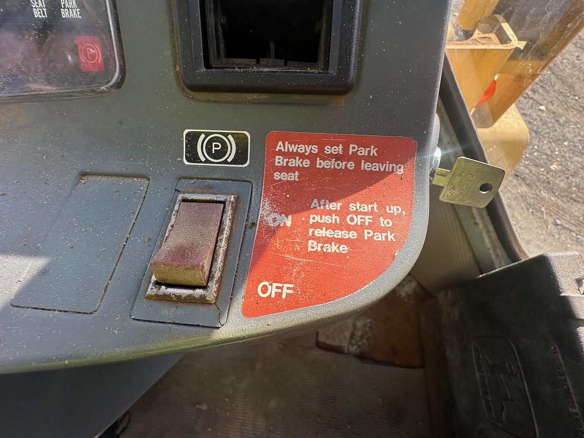 Used 1996 DEERE 444G