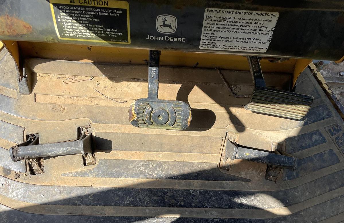 Used 2002 DEERE 550H LGP