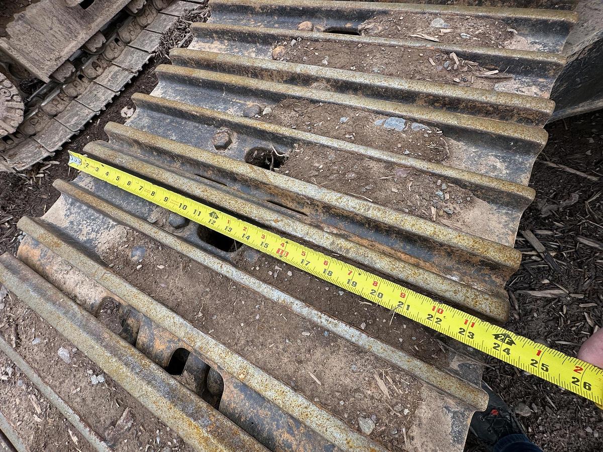 Used 2001 DEERE 160C LC