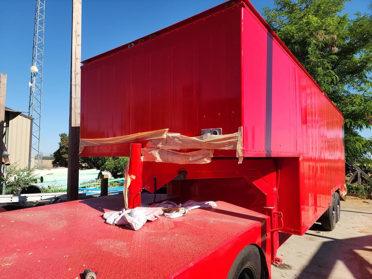 Used 2008 VOLVO VNM D13 4x2