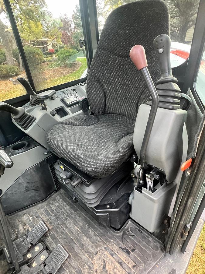 Used 2015 BOBCAT e42