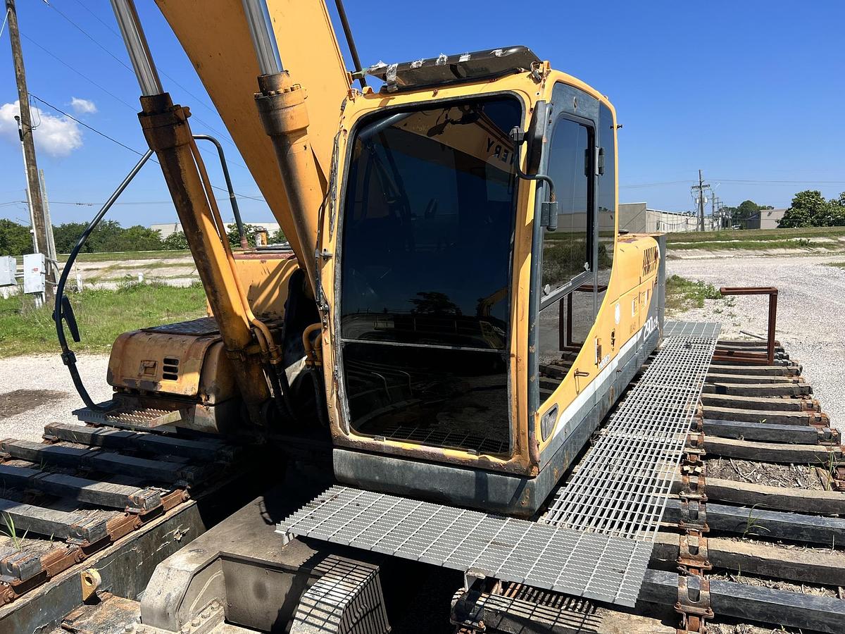 Used 2016 HYUNDAI ROBEX290LC-9