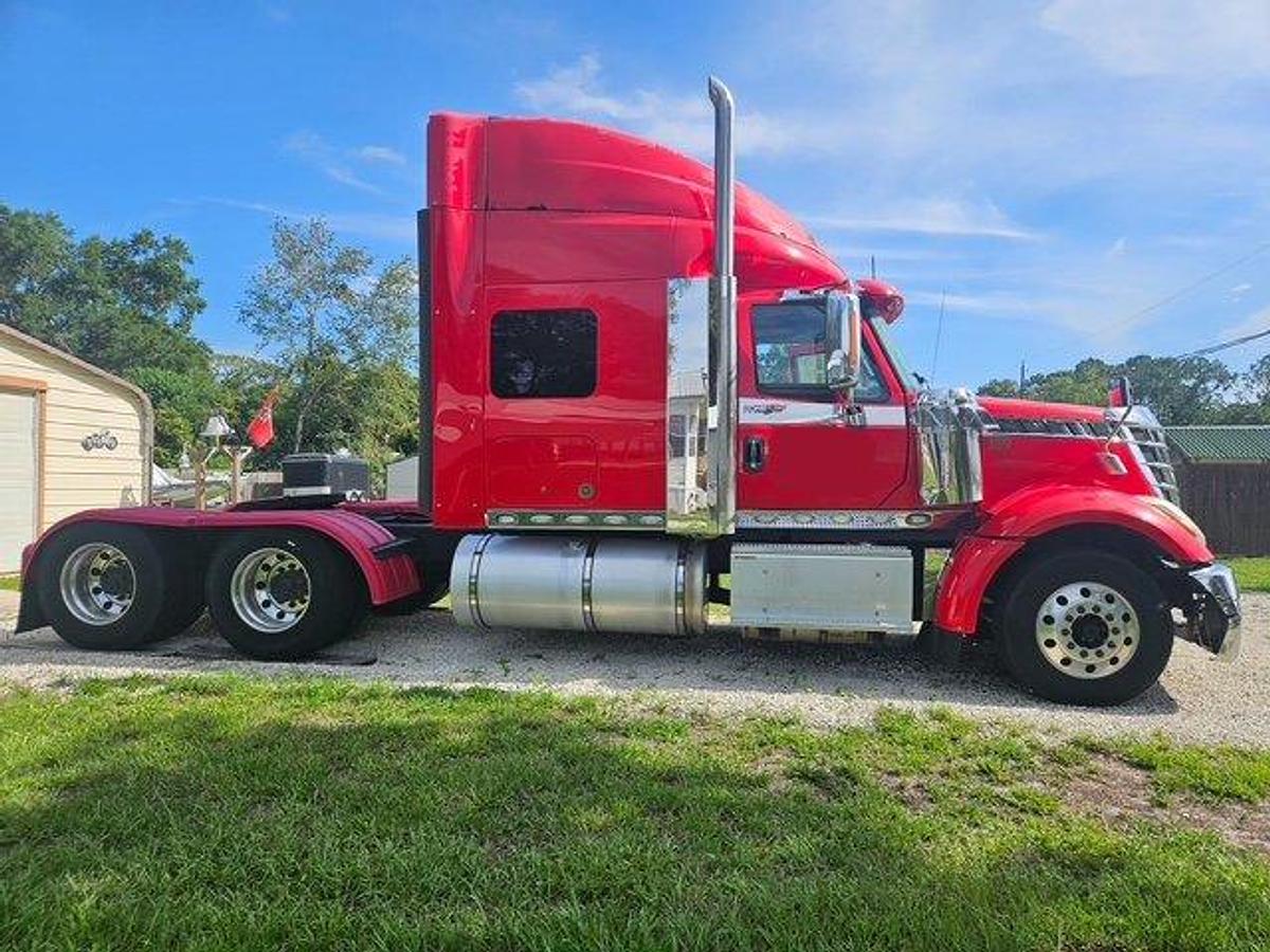Used 2016 INTERNATIONAL LF517