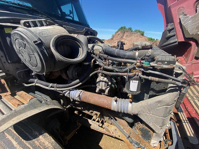 Used 2008 FREIGHTLINER Columbia