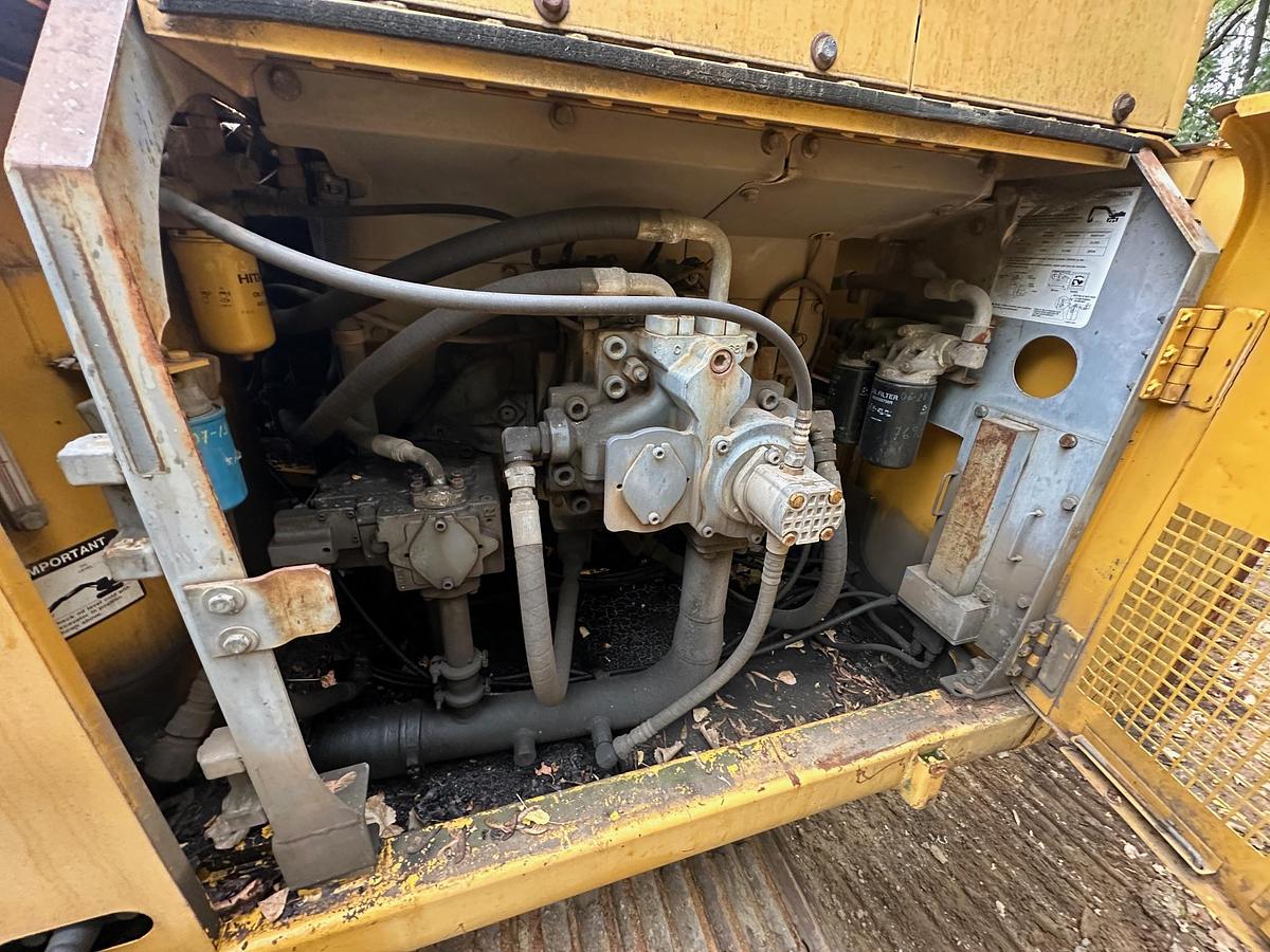 Used 2011 DEERE 450D LC