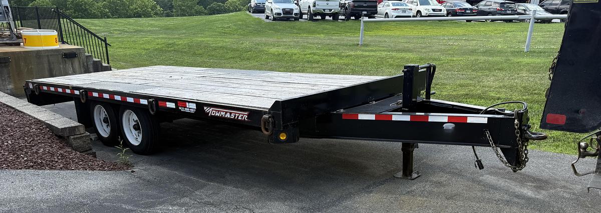 Used 2021 TOWMASTER