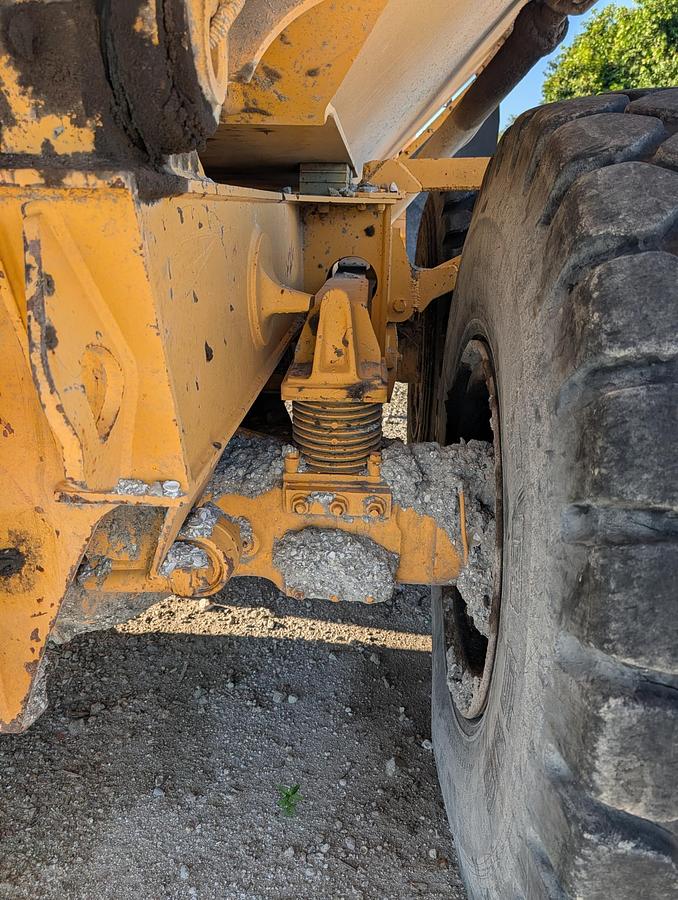 Used 2005 VOLVO A25D