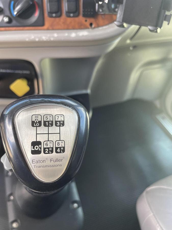 Used 2008 PETERBILT 388