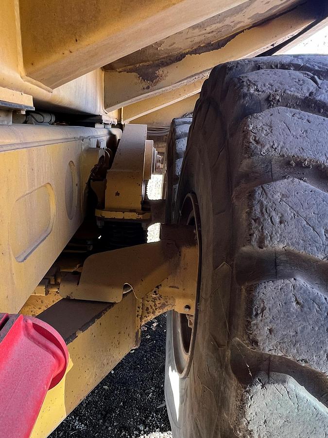 Used 2011 CATERPILLAR 740B Ej