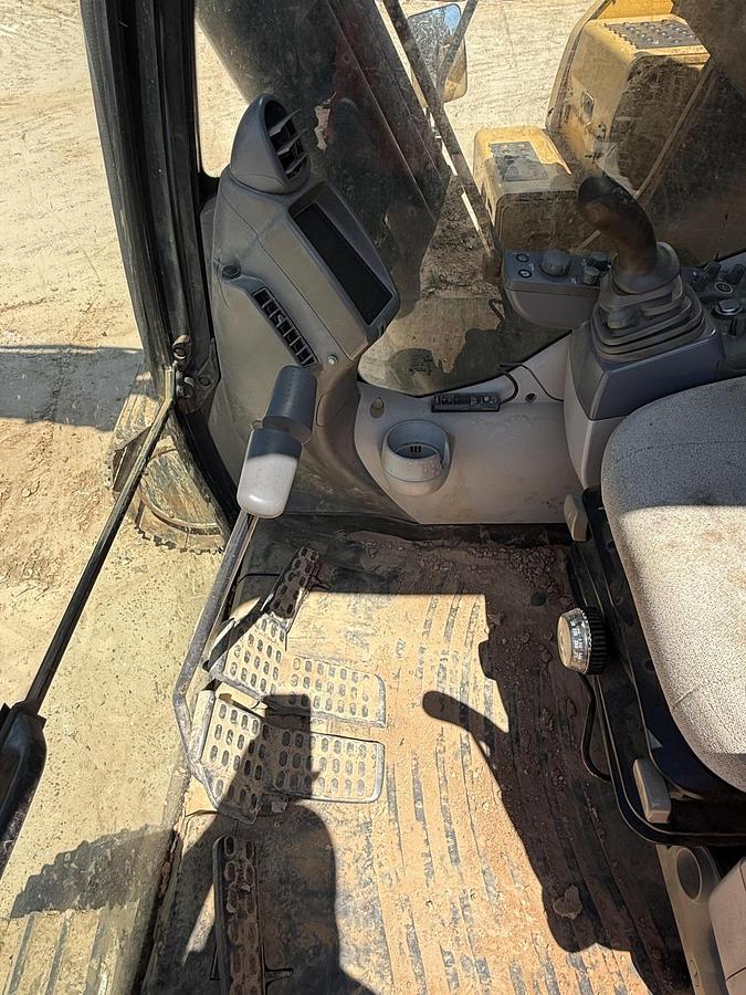 Used 2020 DEERE 350G