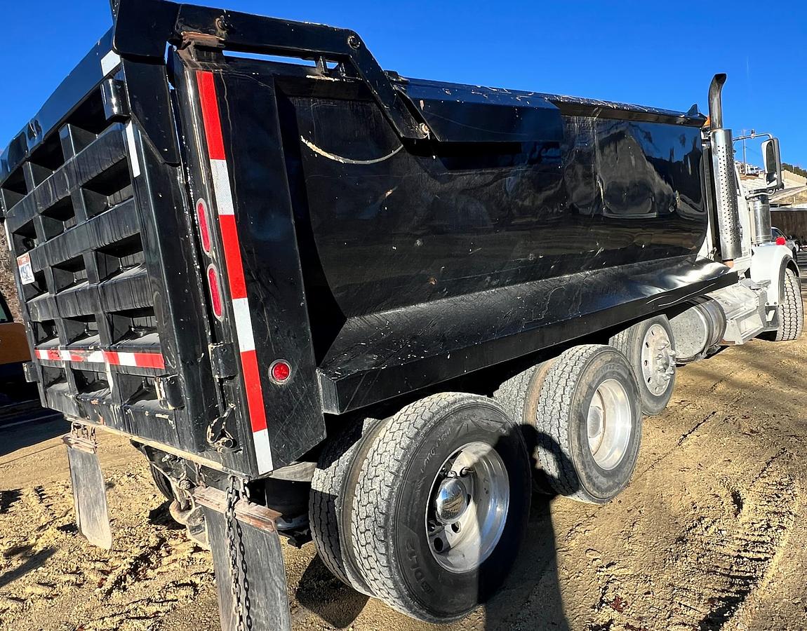 Used 2019 WESTERN STAR W4900
