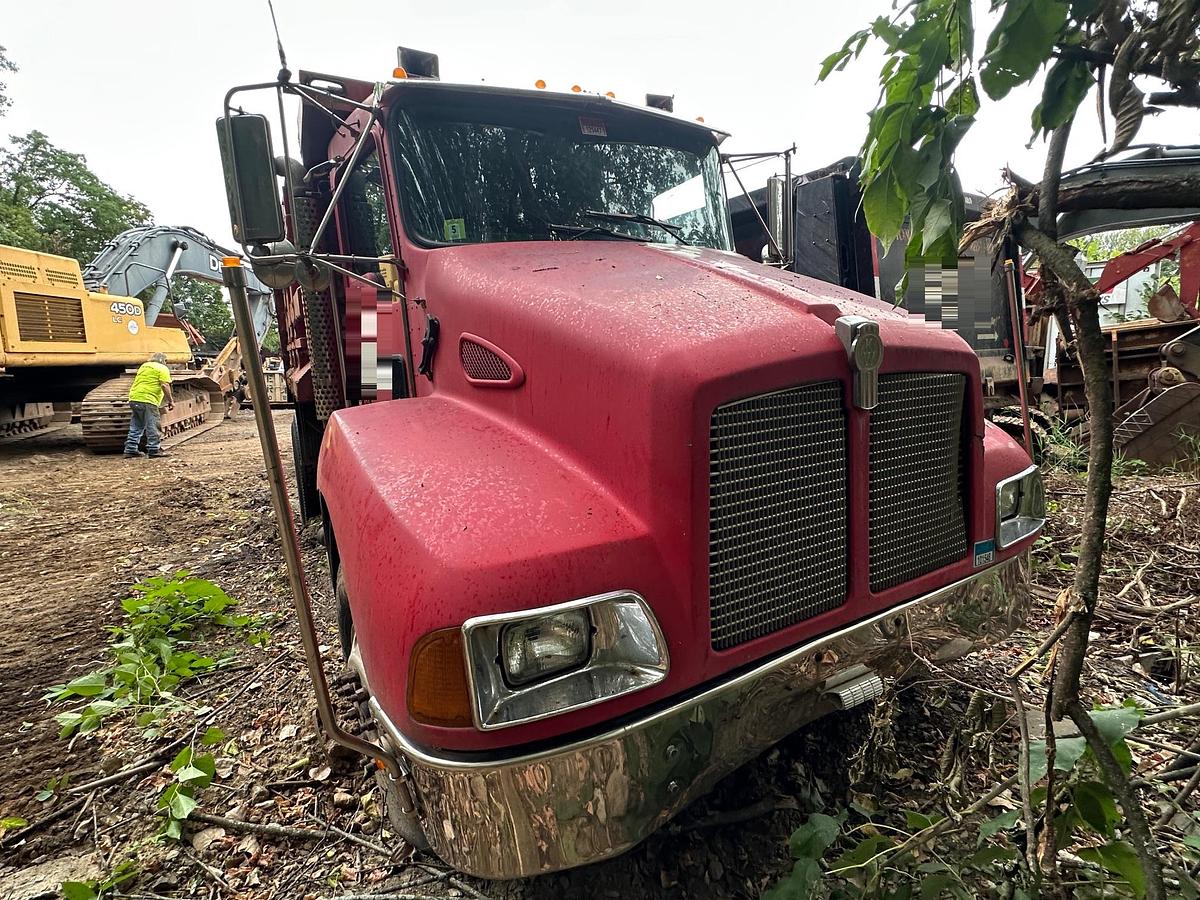 Used 2000 KENWORTH T300