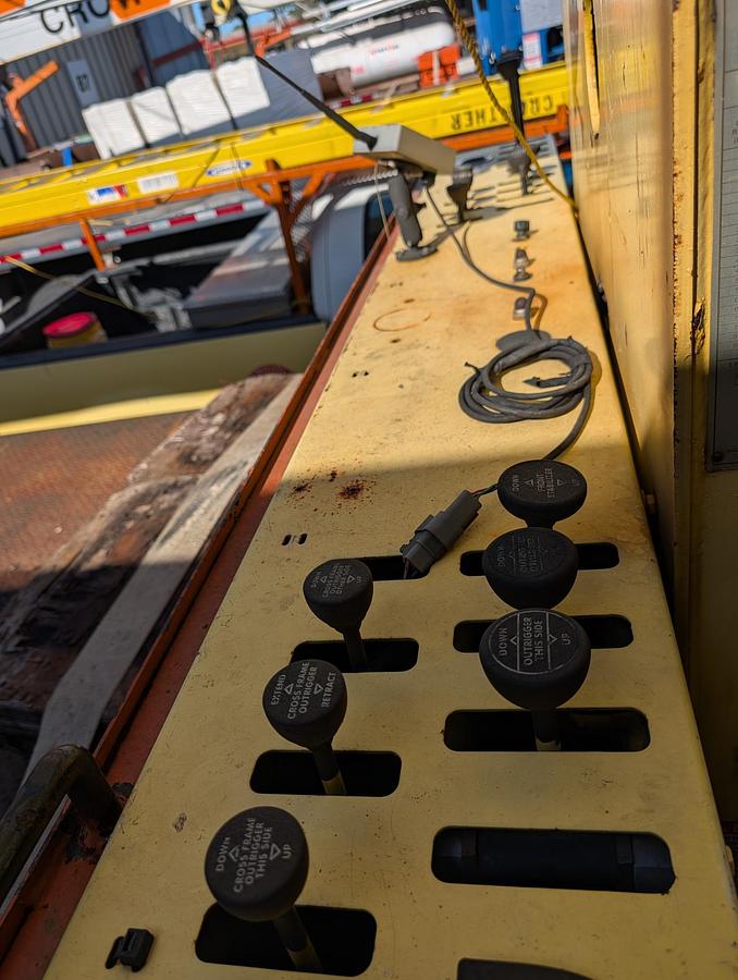 Used 2003 MACK RD688S