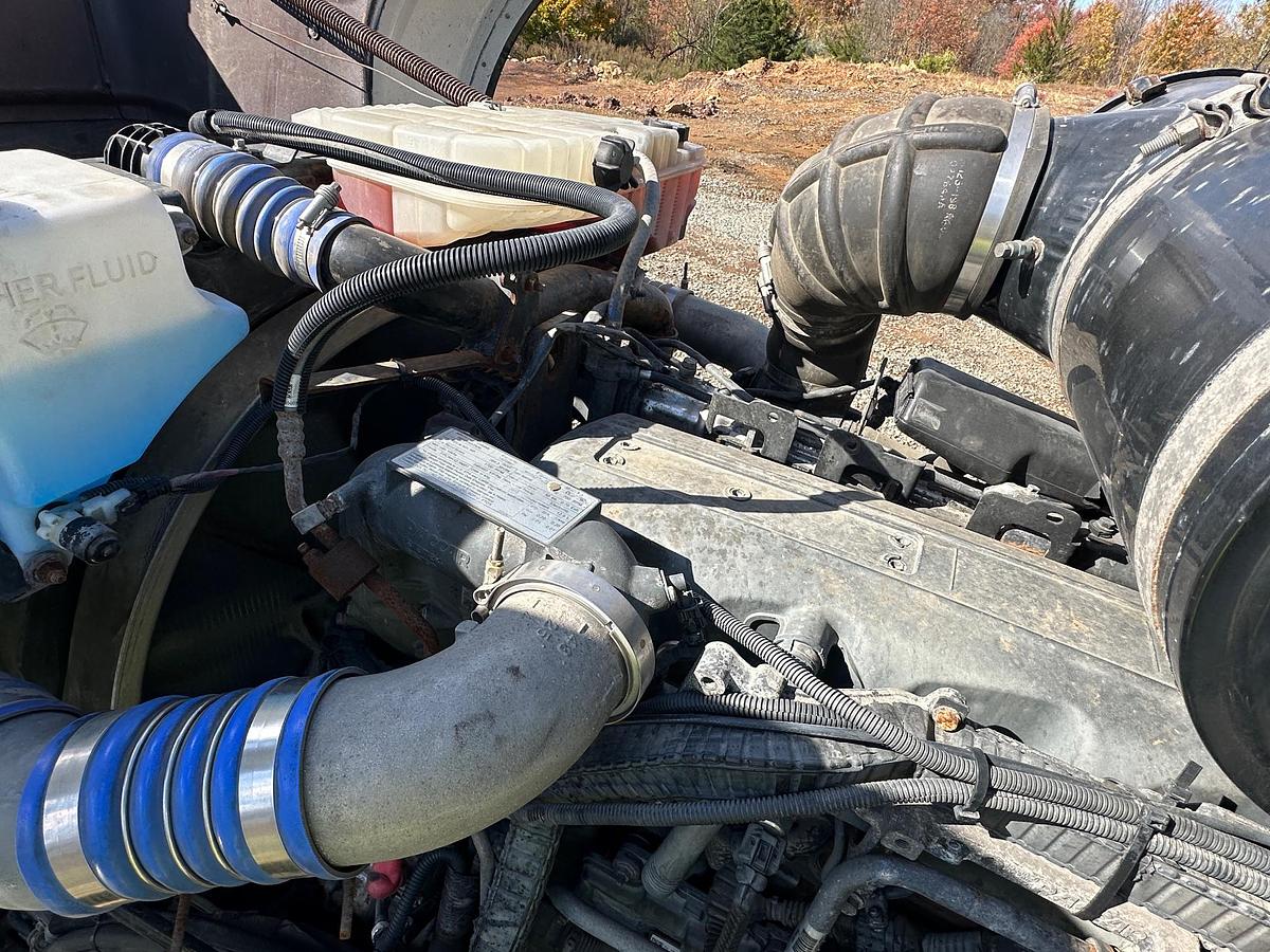 Used 2016 PETERBILT 365